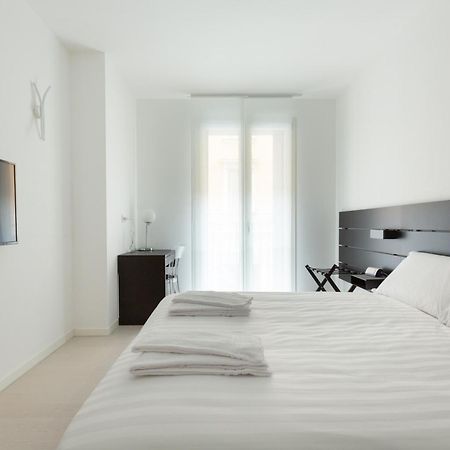 Porta Nuova Bright And Roomy Flat Milan Exterior photo